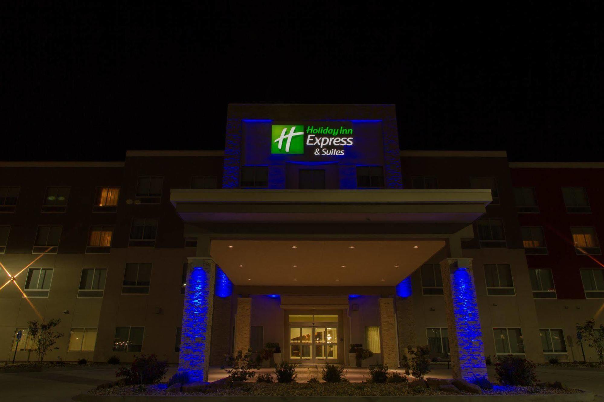 Holiday Inn Express & Suites Litchfield By Ihg Extérieur photo